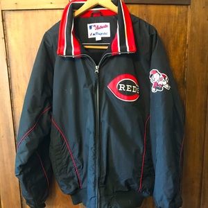 Mens cincinnati Reds jacket. Authentic collection